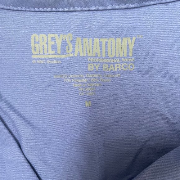 Grey's Anatomy™ Barco Medical Scrub Top | Light Blue | Size M - Picture 4 of 5